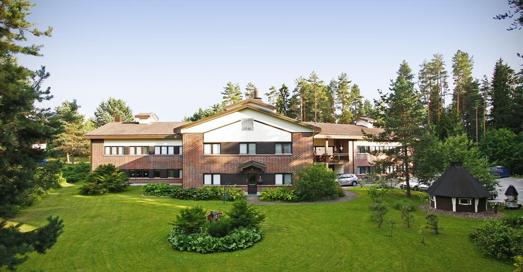 Hotel Vuolake Лаукаа Екстер'єр фото
